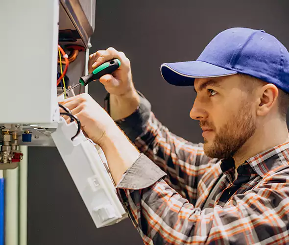 Expert Plumber for Tankless Water Heater Maintenance in Gadsden, AL: Schedule Professional Maintenance Services with Us